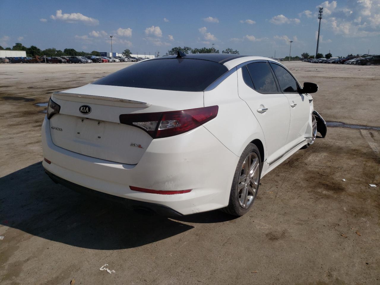Photo 4 from auction – 2013 KIA OPTIMA SX with VIN 5XXGR4A63DG189973