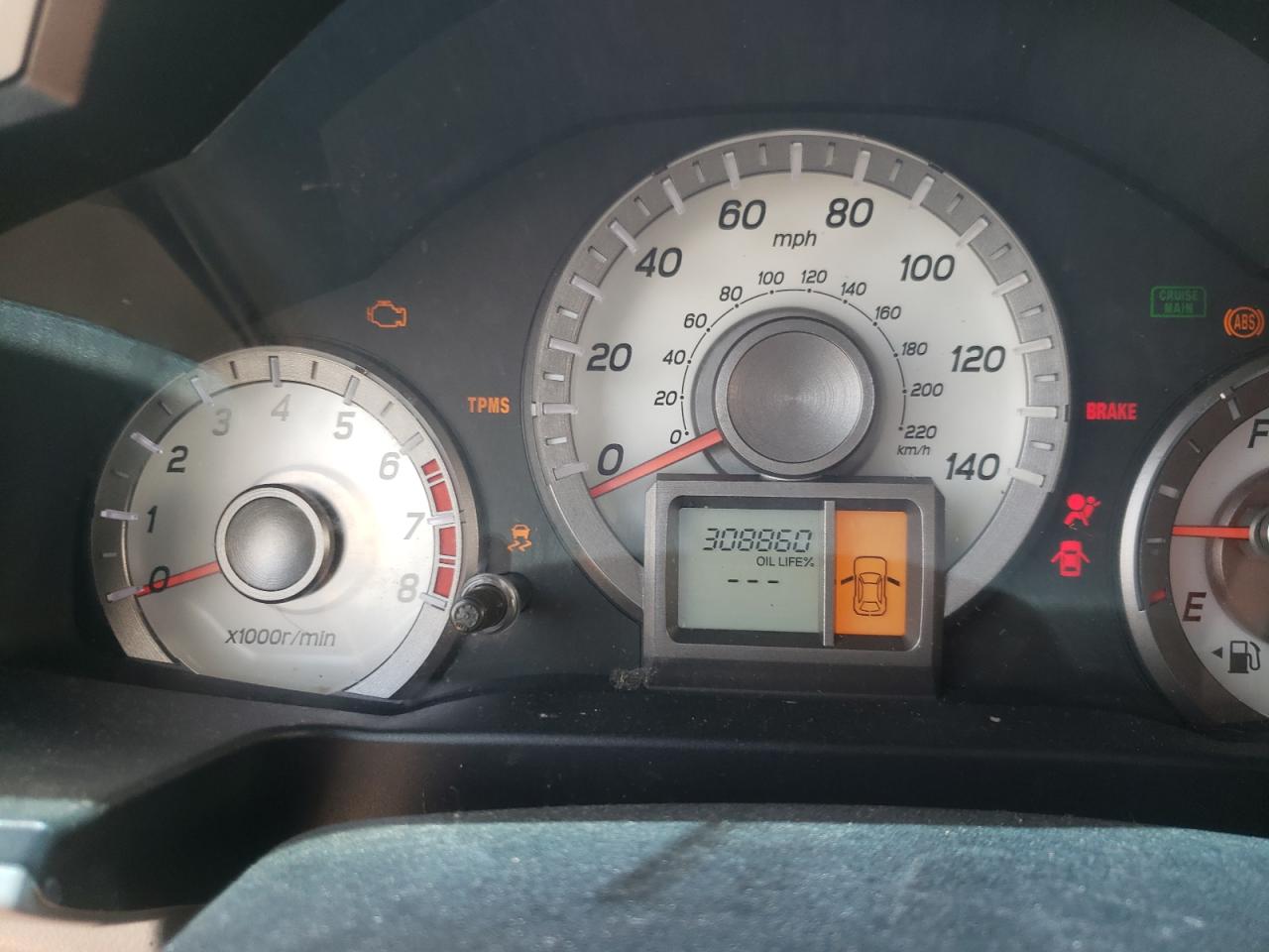 Photo 8 from auction – 2012 HONDA PILOT LX with VIN 5FNYF3H24CB003532