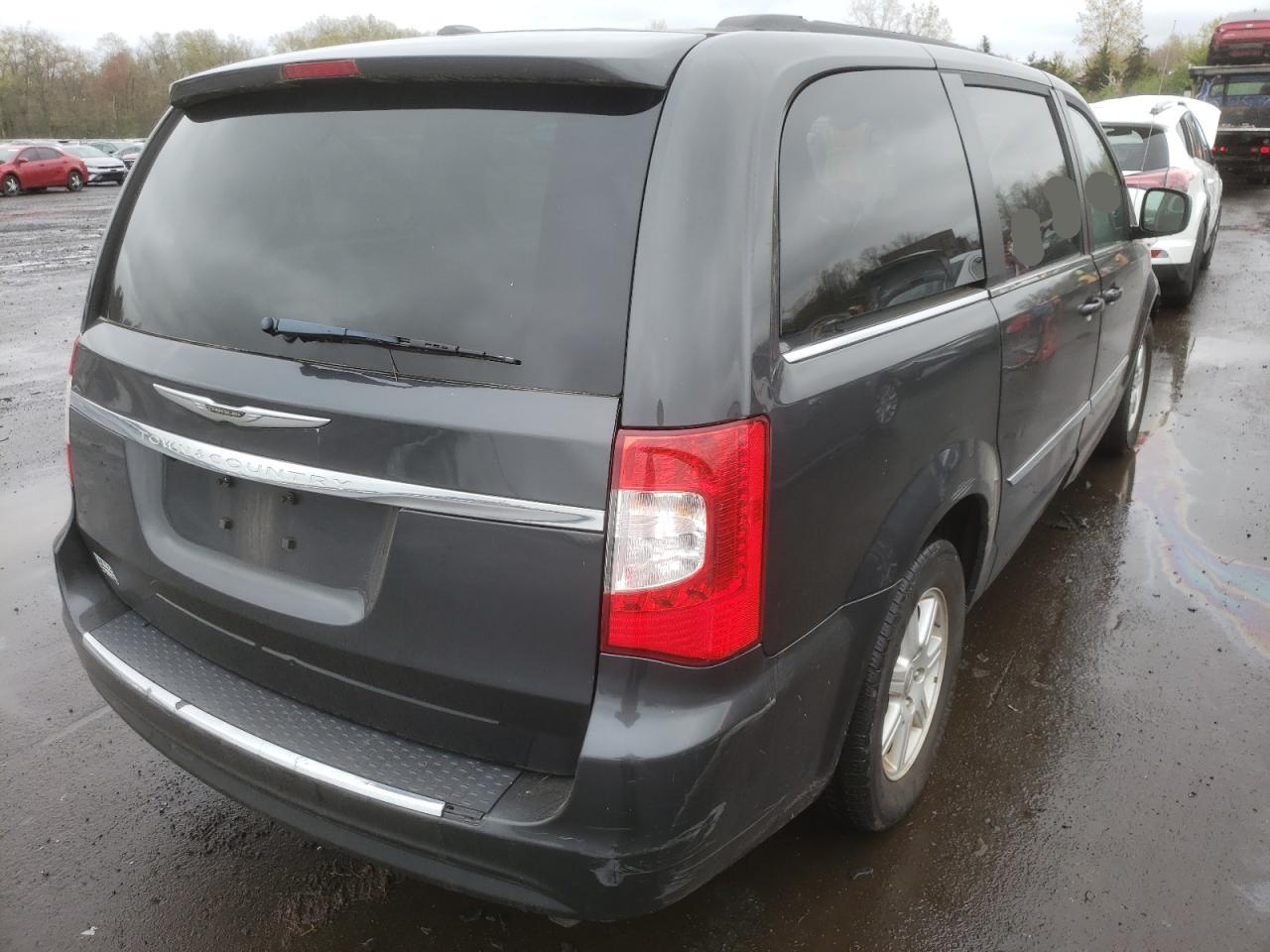 Photo 4 from auction – 2012 CHRYSLER TOWN & COU with VIN 2C4RC1BG3CR345550
