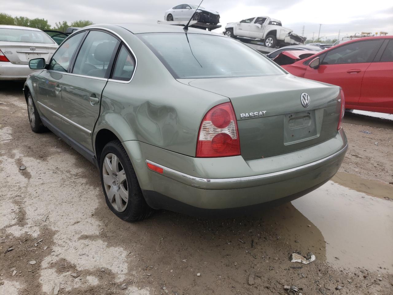 Photo 3 from auction – 2002 VOLKSWAGEN PASSAT GLX with VIN WVWRH63B82E400166