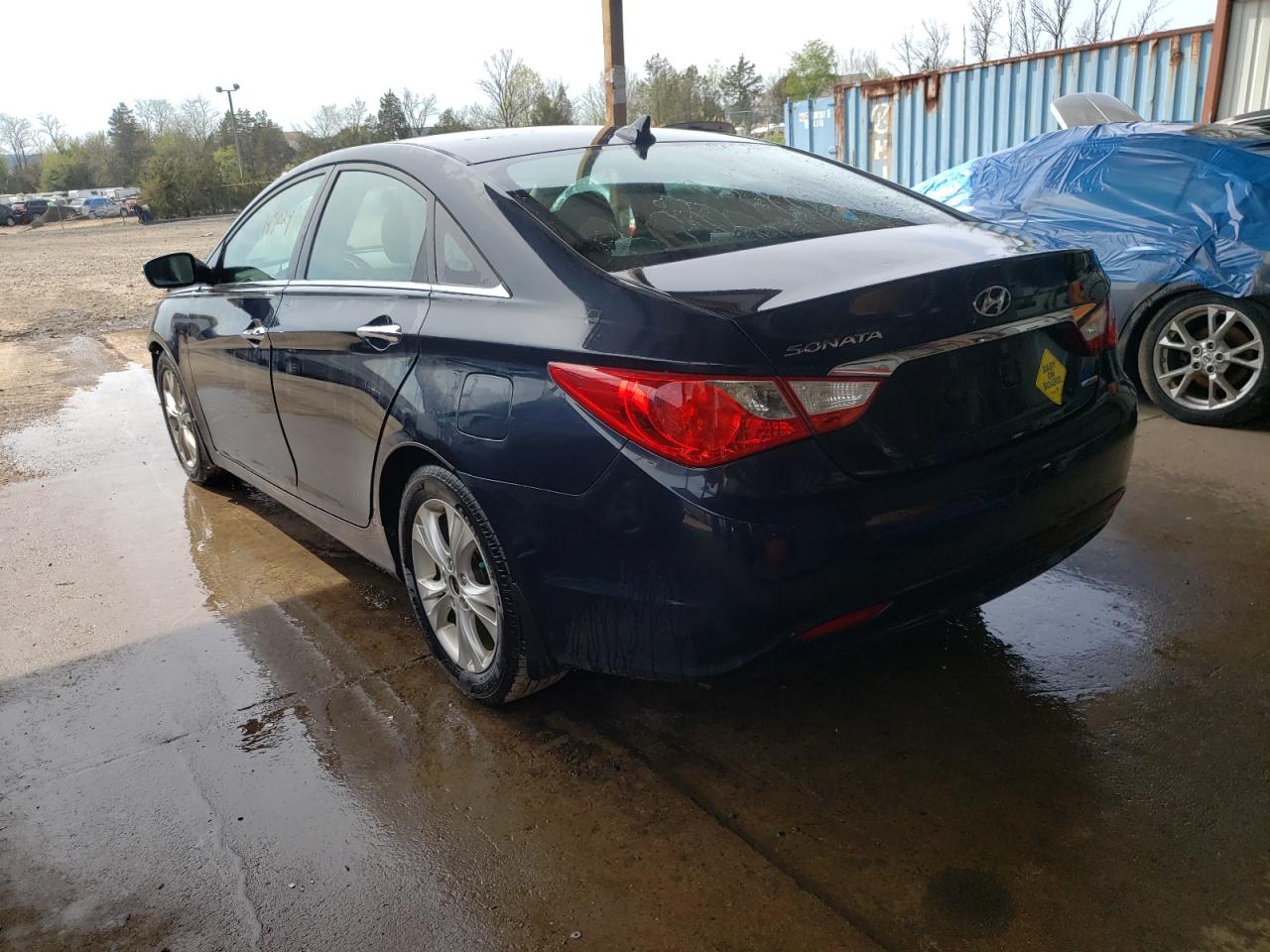 Photo 3 from auction – 2011 HYUNDAI SONATA SE with VIN 5NPEC4AC2BH126055