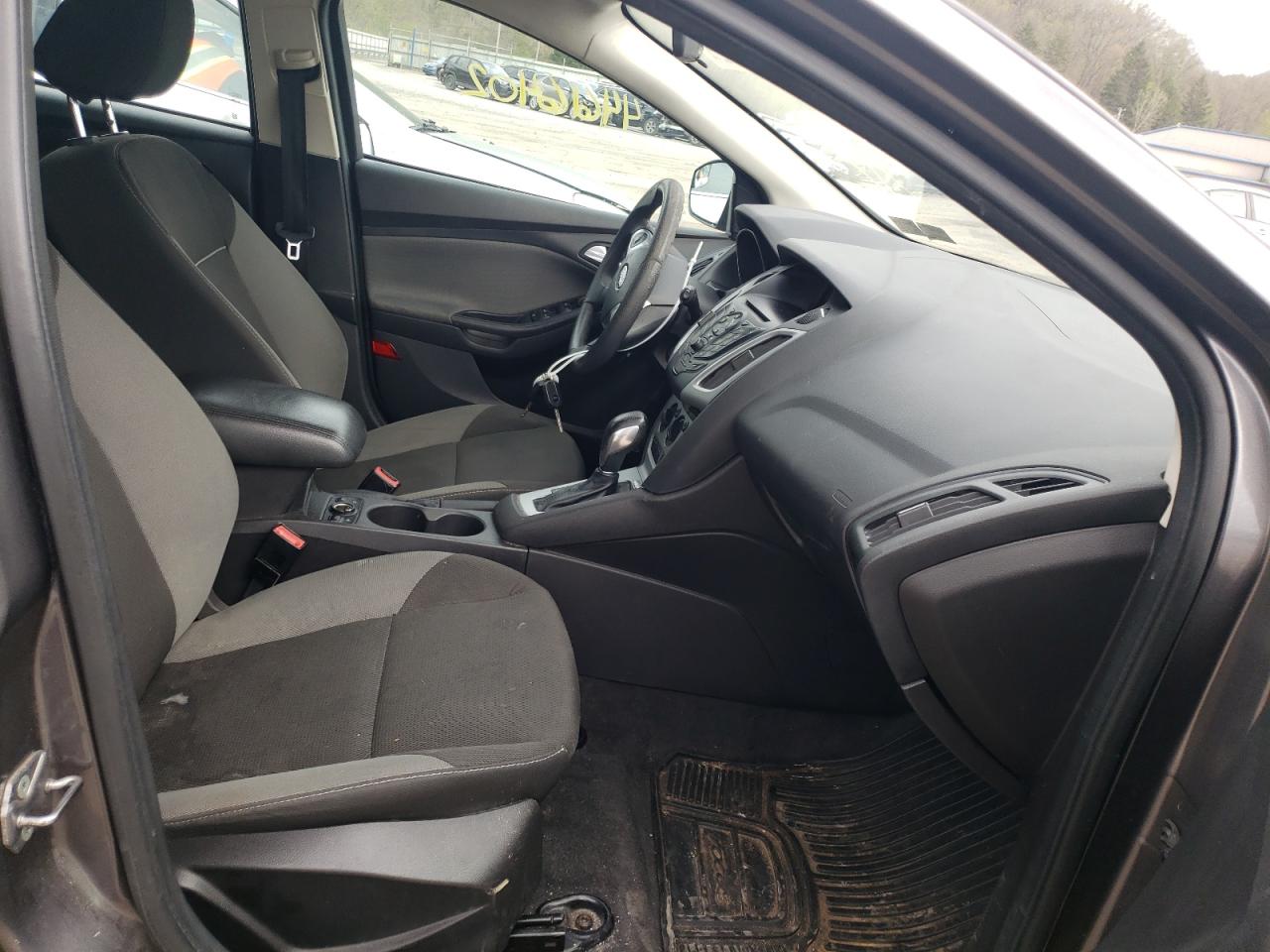 Photo 5 from auction – 2012 FORD FOCUS SE with VIN 1FAHP3K21CL414766