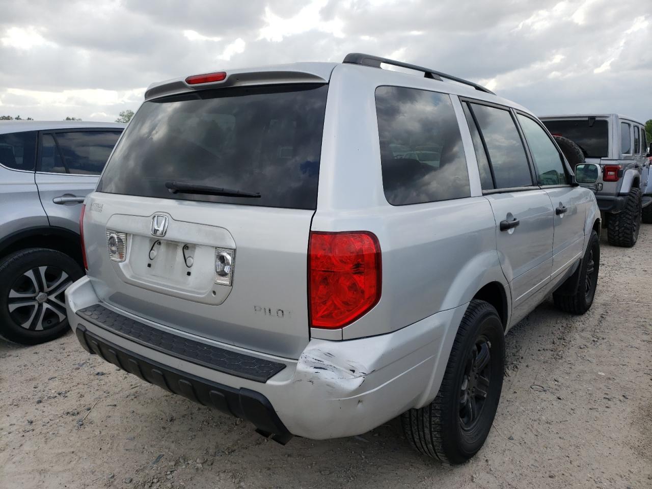 Photo 4 from auction – 2004 HONDA PILOT EX with VIN 2HKYF18434H608666