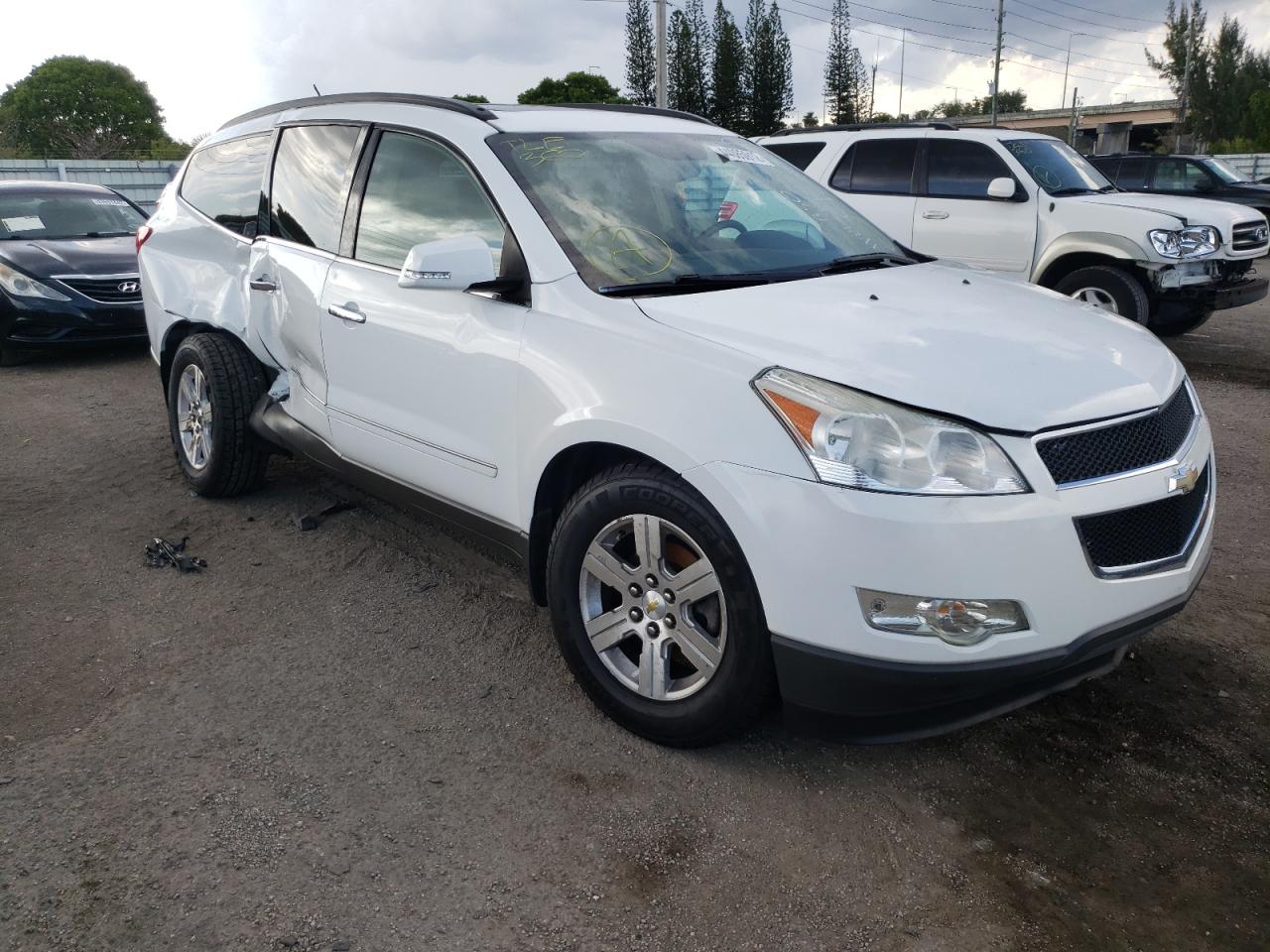 Photo 1 from auction – 2010 CHEVROLET TRAVERSE L with VIN 1GNLVHED7AS129861