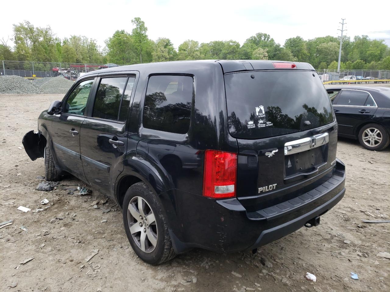 Photo 3 from auction – 2011 HONDA PILOT LX with VIN 5FNYF4H26BB046077