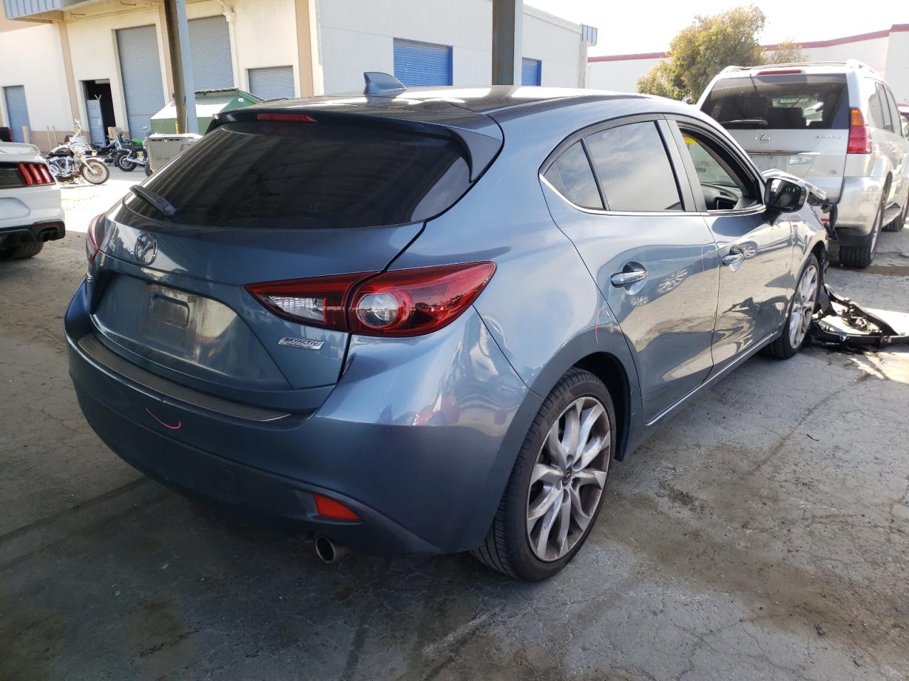 Photo 4 from auction – 2014 MAZDA 3 TOURING with VIN JM1BM1L30E1117023
