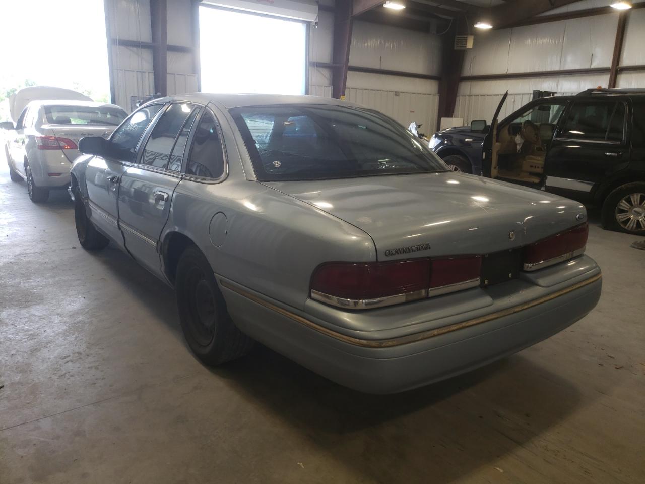 Photo 3 from auction – 1997 FORD CROWN VIC with VIN 2FALP73W3VX141869