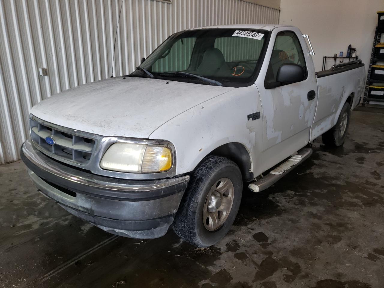 Photo 2 from auction – 1997 FORD F150 with VIN 1FTEF17W5VKD72059