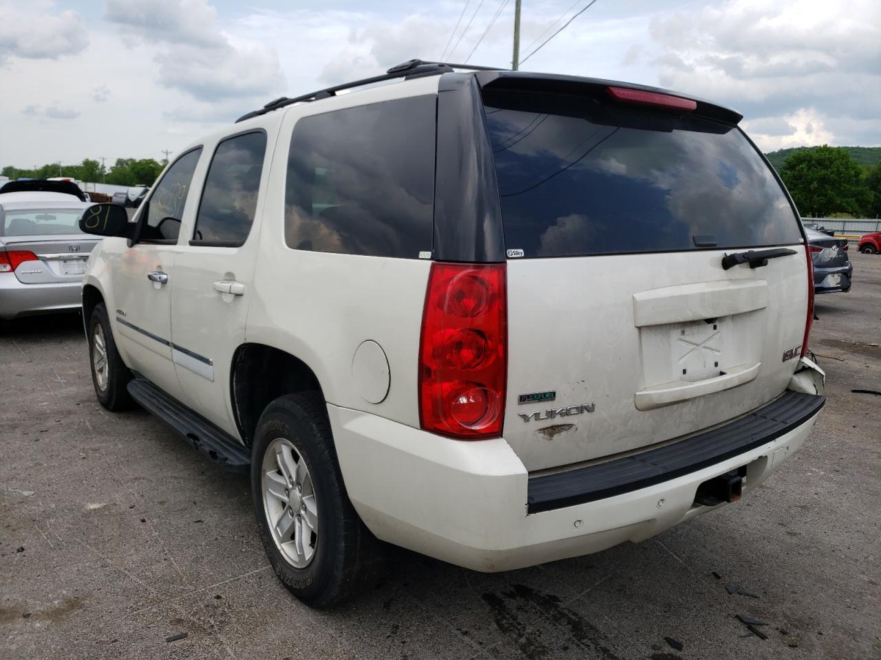 Photo 3 from auction – 2011 GMC YUKON SLT with VIN 1GKS2CE06BR109465