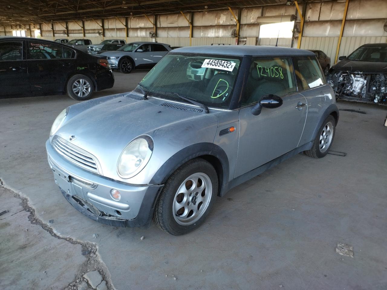 Photo 2 from auction – 2003 MINI COOPER with VIN WMWRC33443TE17011