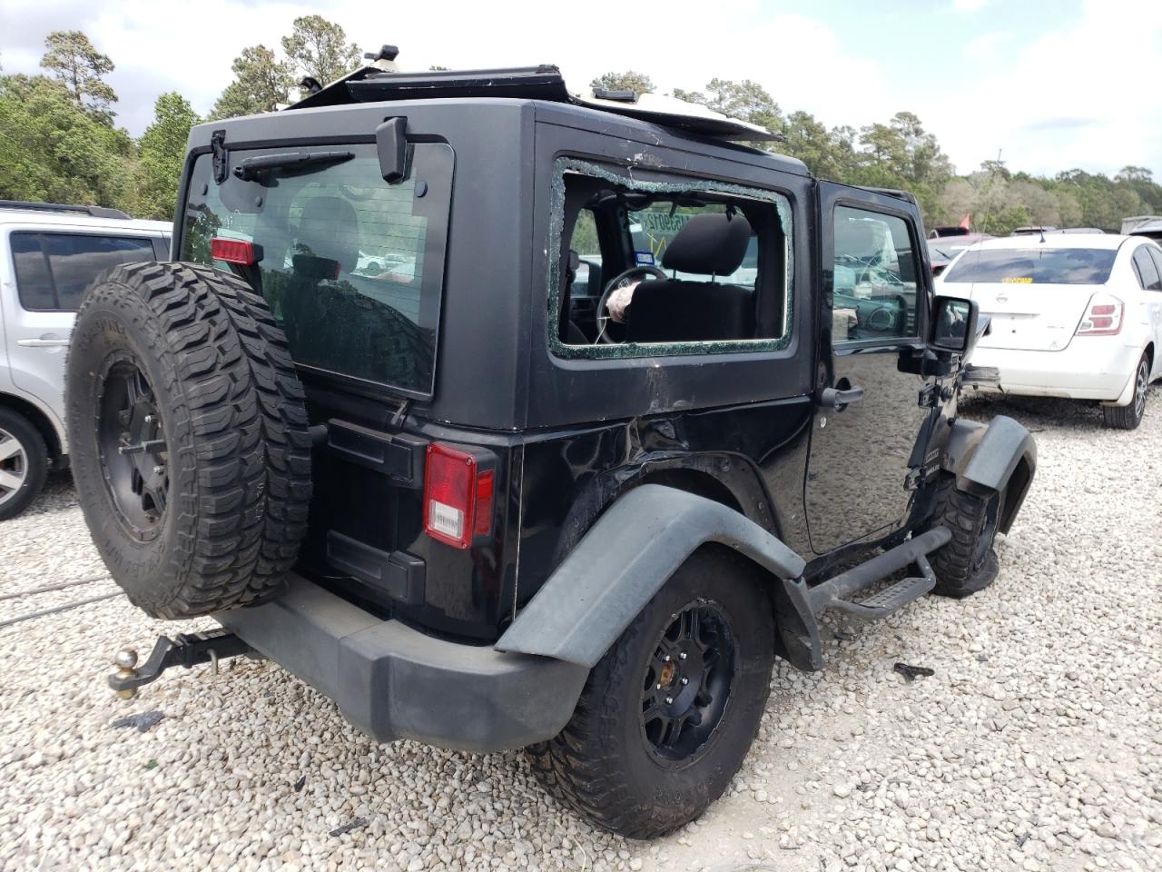 Photo 4 from auction – 2011 JEEP WRANGLER S with VIN 1J4AA2D13BL588293