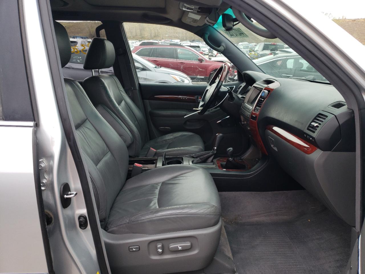 Photo 5 from auction – 2009 LEXUS GX 470 with VIN JTJBT20X390178259