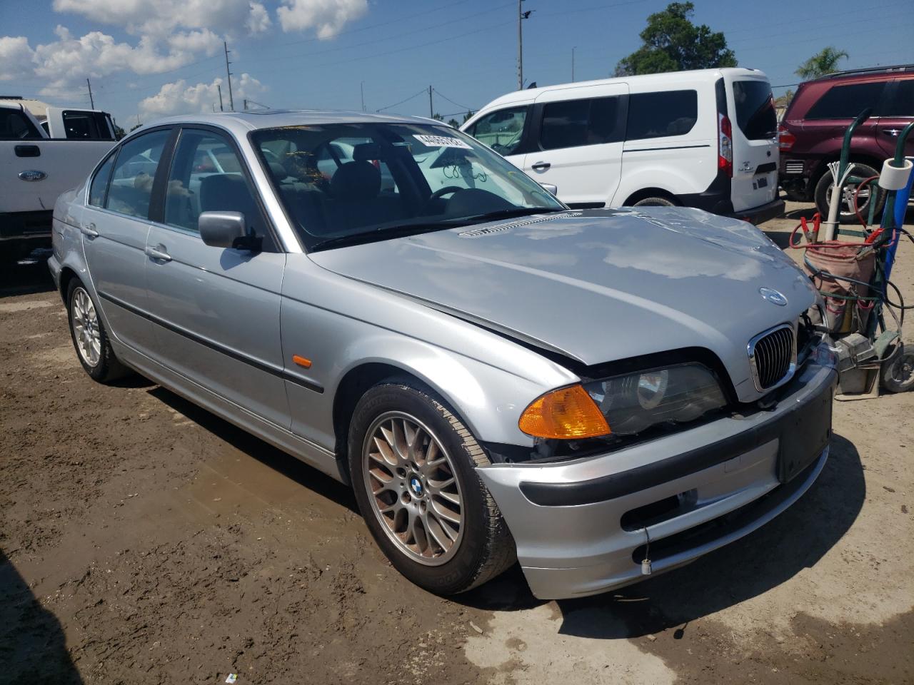 BMW 328 I 2000 con VIN WBAAM5345YFR16845 - Foto de la subasta