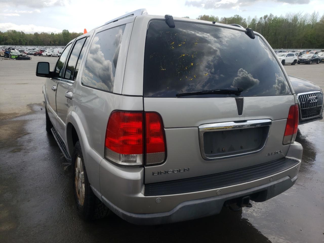 Photo 3 from auction – 2003 LINCOLN AVIATOR with VIN 5LMEU78H93ZJ00801