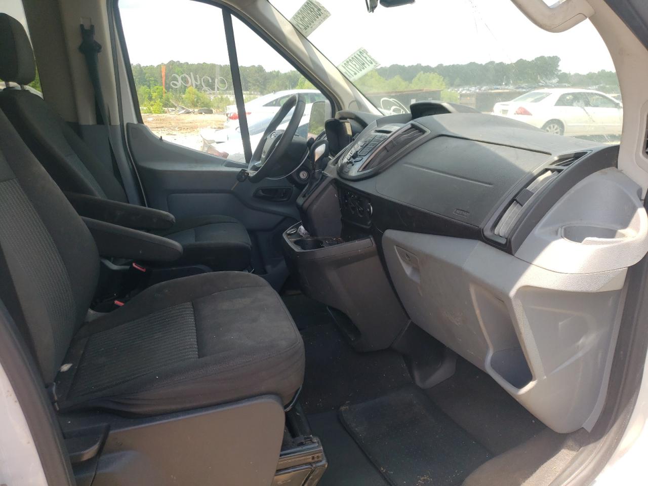 Photo 5 from auction – 2018 FORD TRANSIT T- with VIN 1FBVU4XM8JKA27872