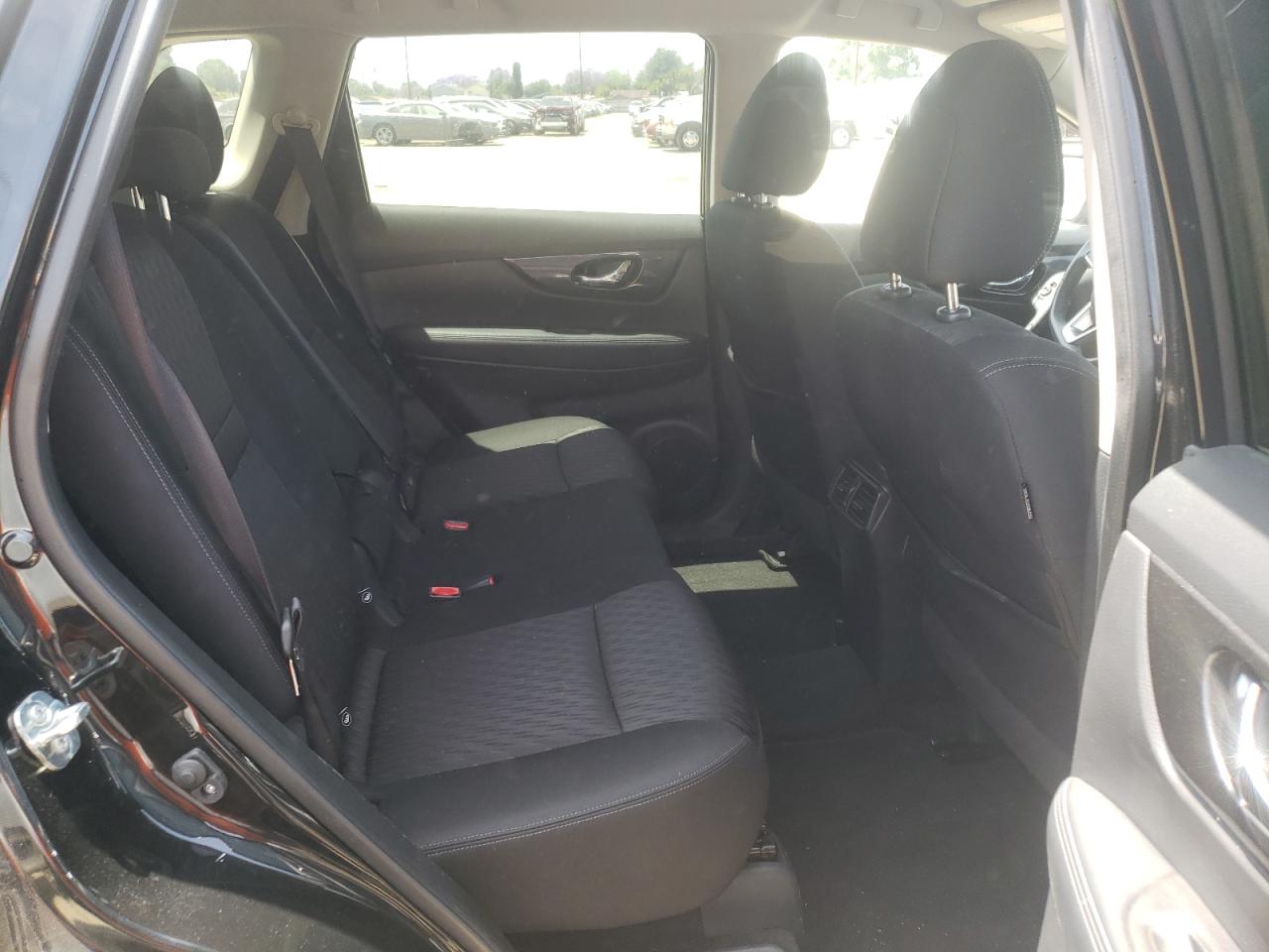 Photo 6 from auction – 2020 NISSAN ROGUE S with VIN KNMAT2MVXLP526919