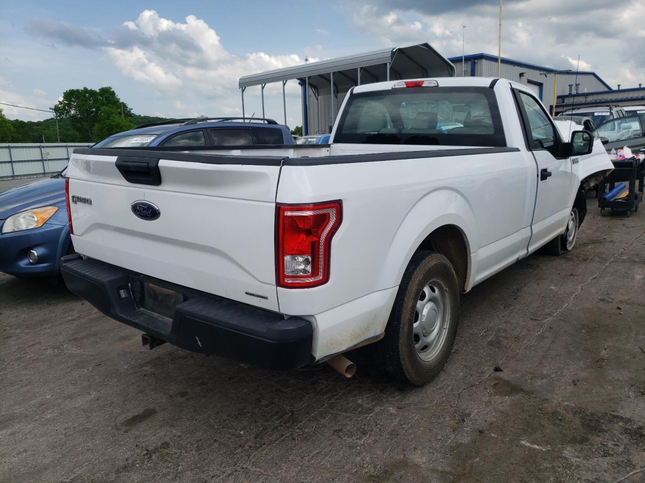 Photo 4 from auction – 2016 FORD F150 with VIN 1FTMF1C88GKF22106