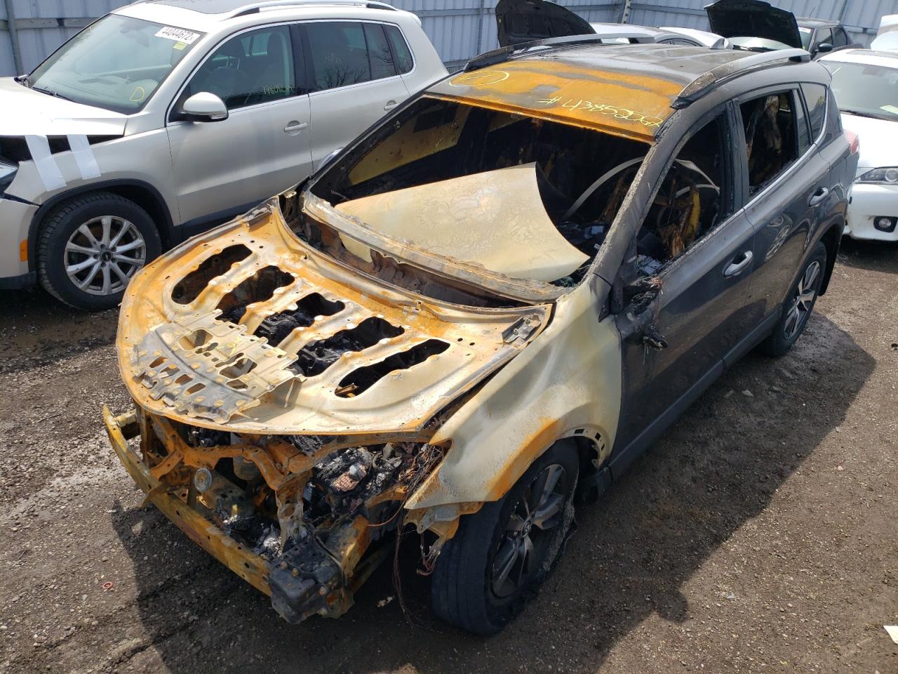 Photo 9 from auction – 2018 TOYOTA RAV4 LE with VIN 2T3BFREV5JW790991
