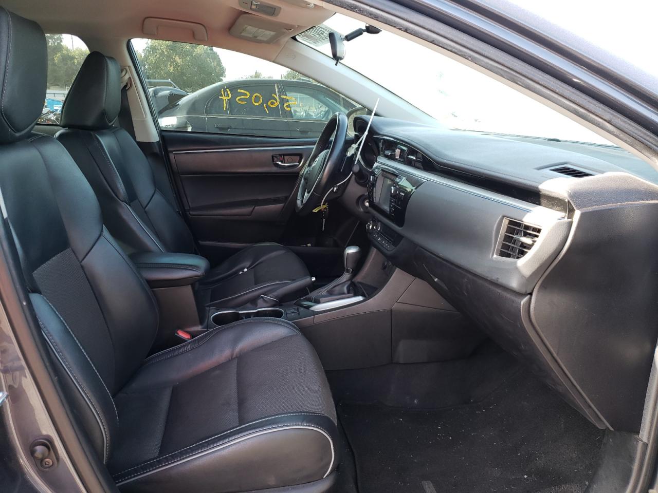 Photo 5 from auction – 2016 TOYOTA COROLLA L with VIN 5YFBURHE6GP527445