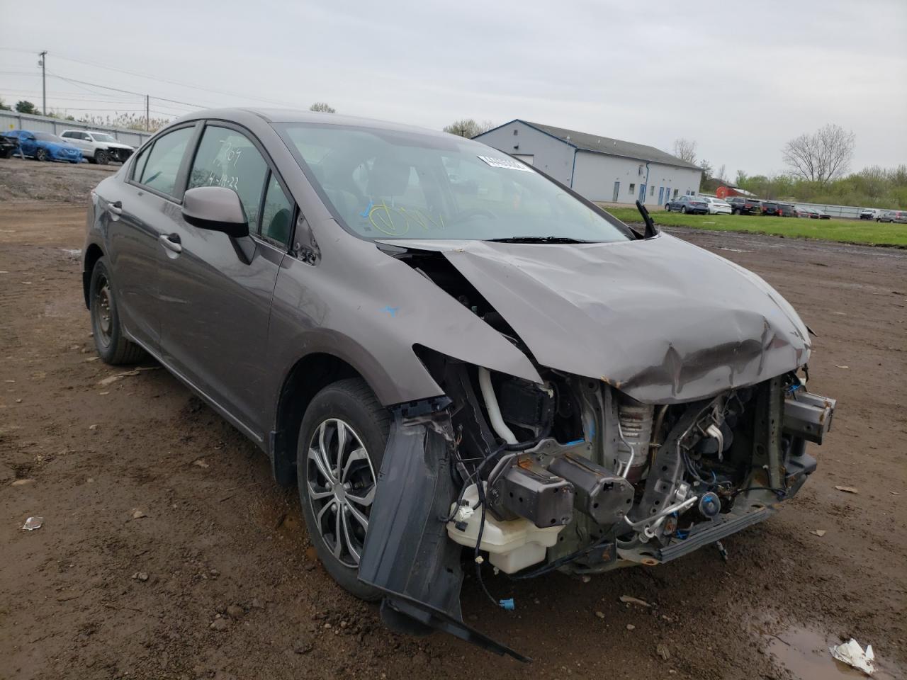 HONDA CIVIC LX 2013 with VIN 19XFB2F55DE086339 - Photo from auction