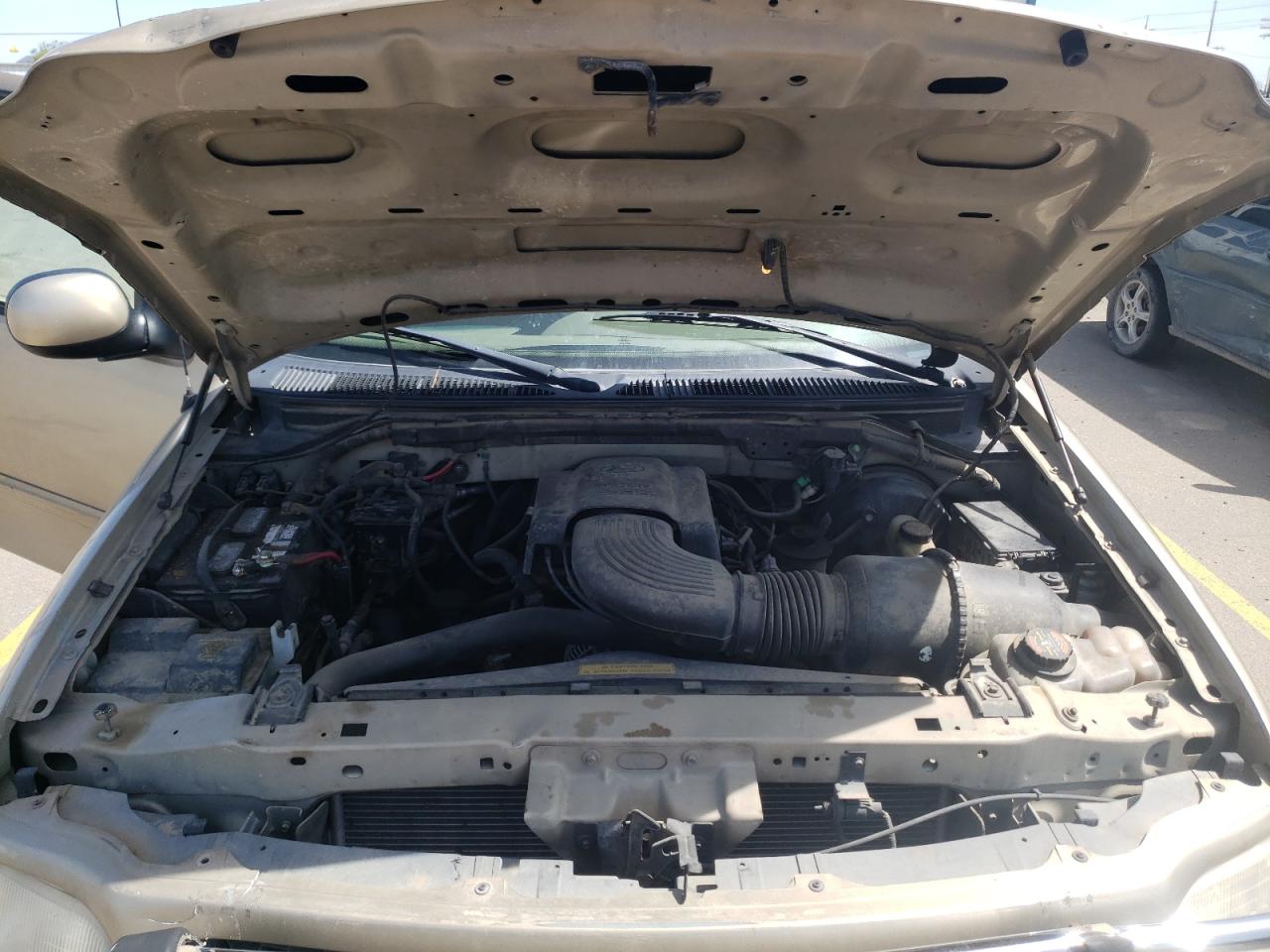 Photo 7 from auction – 2000 FORD F150 with VIN 1FTRX18W5YNB41890