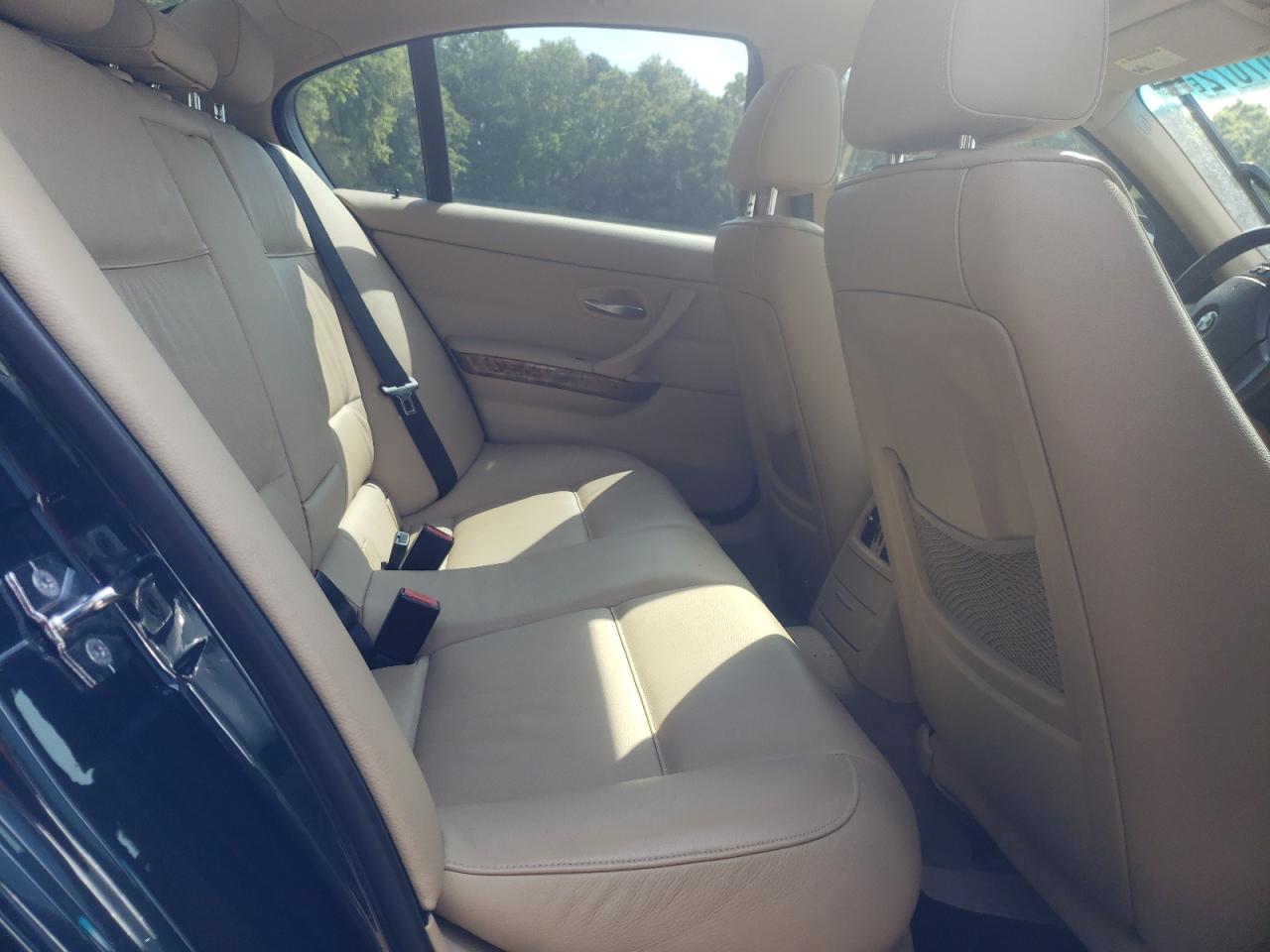 Photo 6 from auction – 2006 BMW 325 I with VIN WBAVB13546PT09156