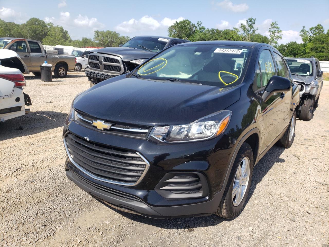 Photo 2 from auction – 2019 CHEVROLET TRAX LS with VIN 3GNCJKSB2KL216630