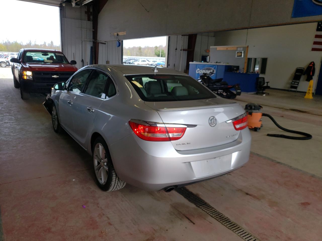 Photo 3 from auction – 2014 BUICK VERANO with VIN 1G4PP5SK2E4139662