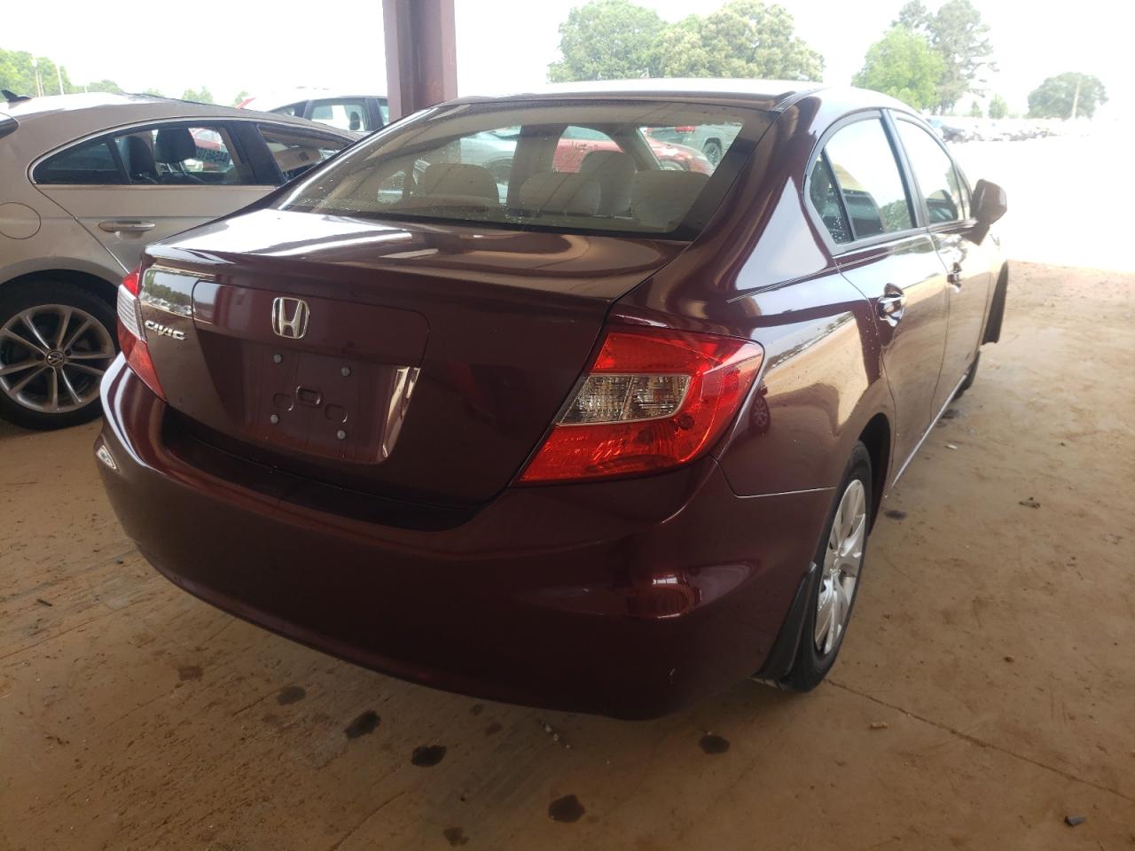 Photo 4 from auction – 2012 HONDA CIVIC LX with VIN 19XFB2F55CE032702