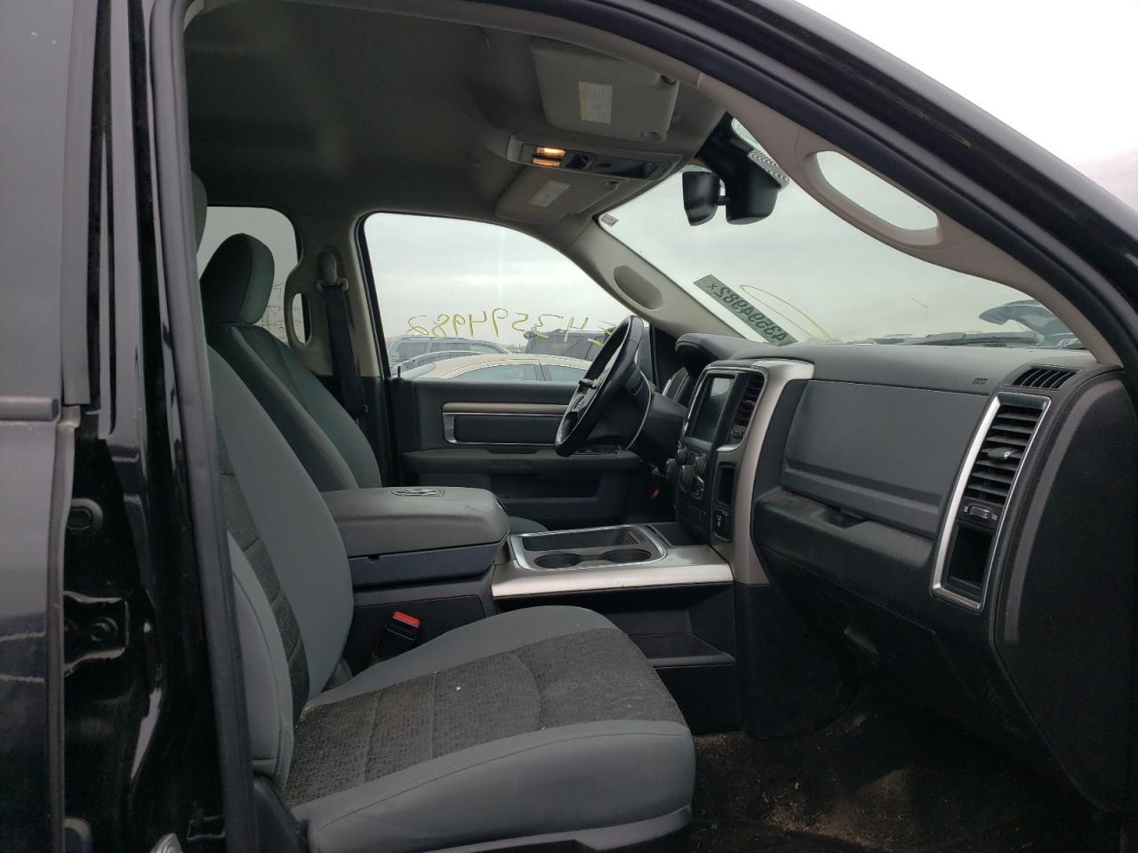 Photo 5 from auction – 2020 RAM 1500 CLASS with VIN 3C6RR7LT8LG160842