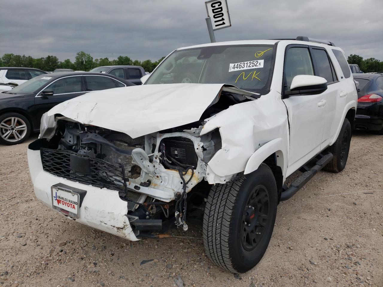 Photo 2 from auction – 2021 TOYOTA 4RUNNER SR with VIN JTEEU5JR6M5246964