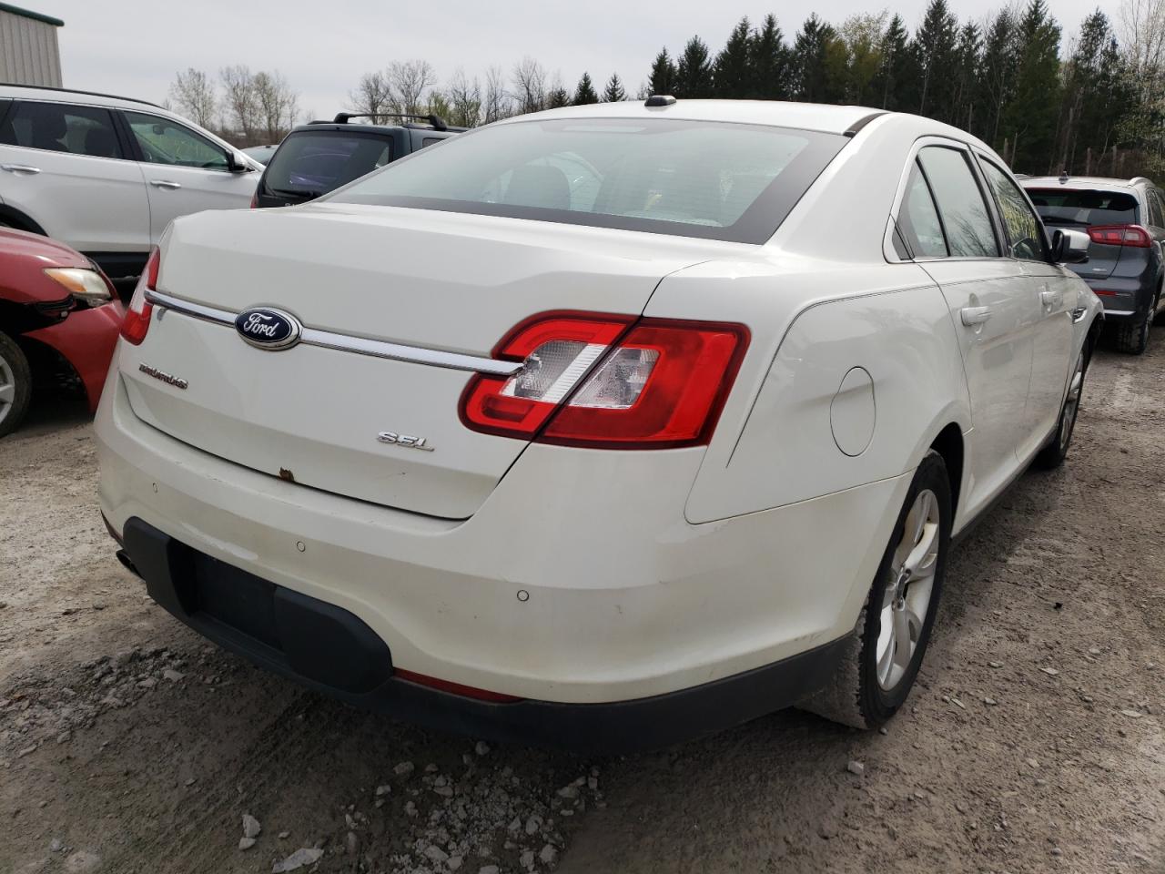 Photo 4 from auction – 2012 FORD TAURUS SEL with VIN 1FAHP2EW2CG128698