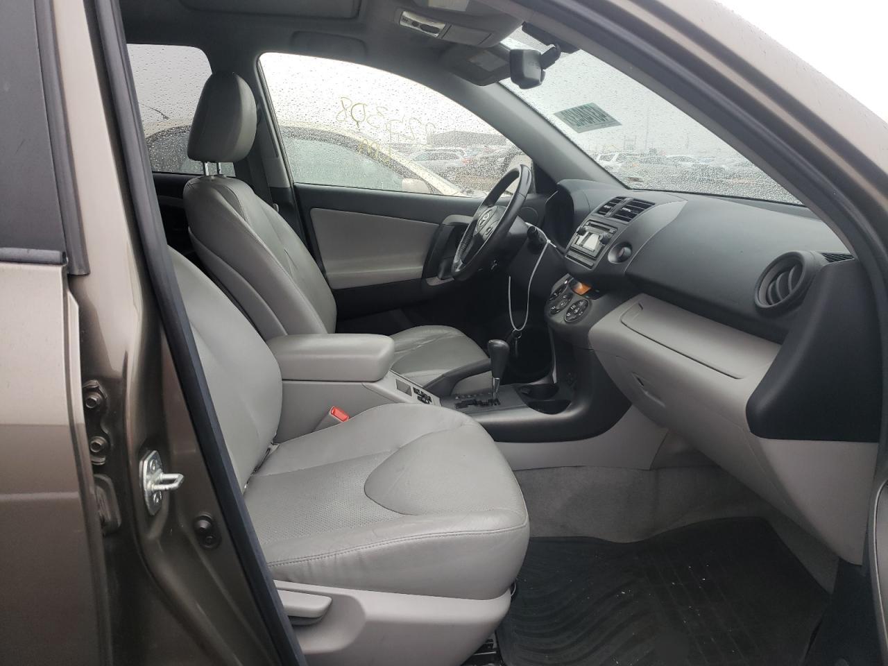 Photo 5 from auction – 2012 TOYOTA RAV4 LIMIT with VIN 2T3DK4DV6CW067856