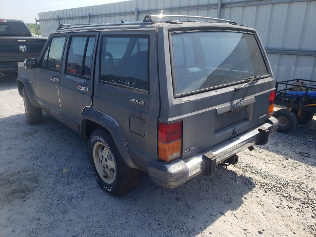 Photo 3 from auction – 1989 JEEP CHEROKEE L with VIN 1J4FJ58L3KL532180