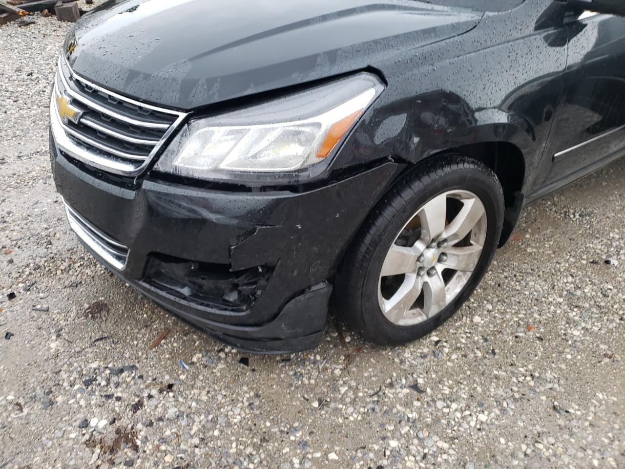 Photo 9 from auction – 2015 CHEVROLET TRAVERSE L with VIN 1GNKRJKD7FJ138598