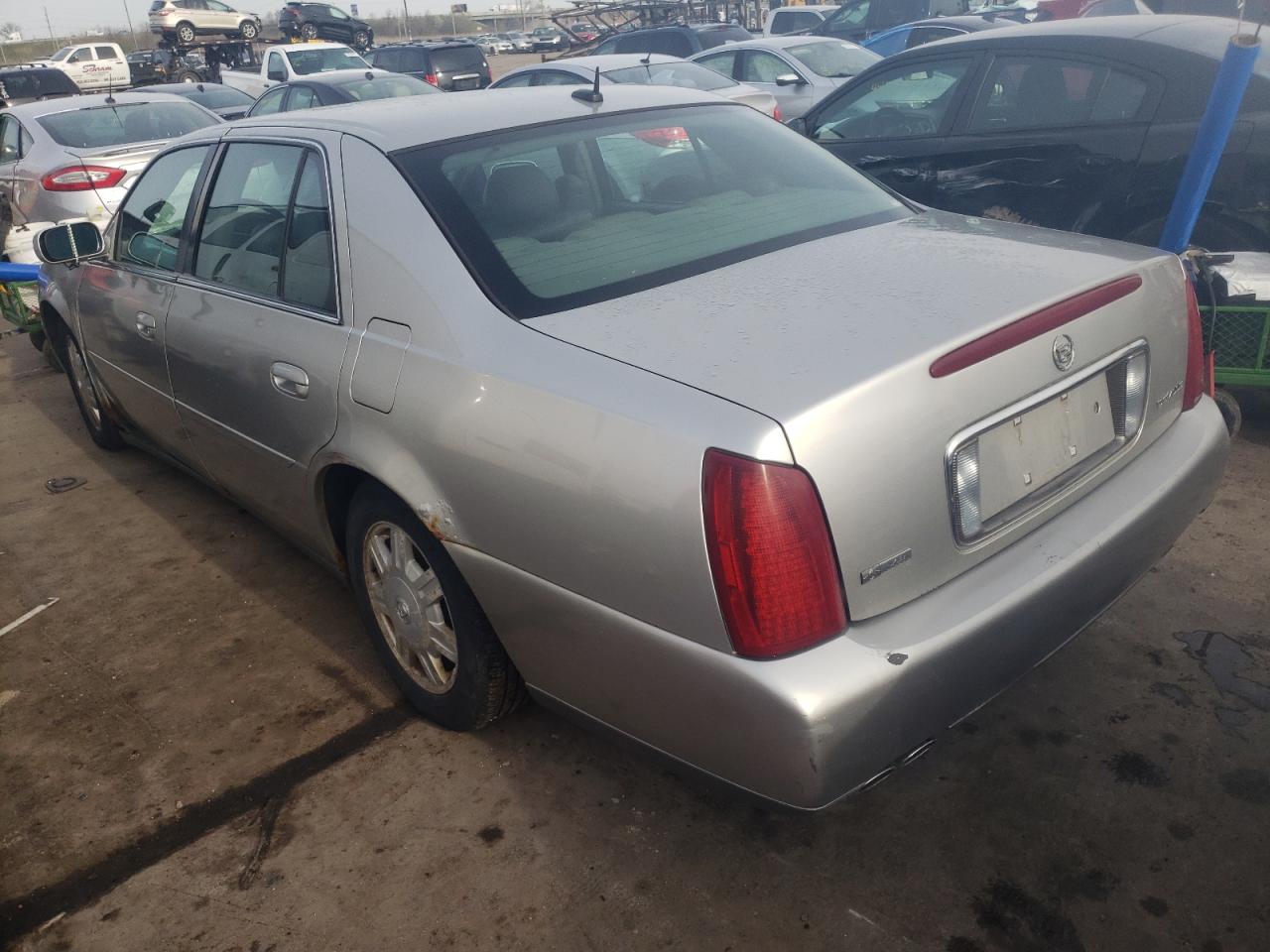Photo 3 from auction – 2005 CADILLAC DEVILLE with VIN 1G6KD54Y95U104001