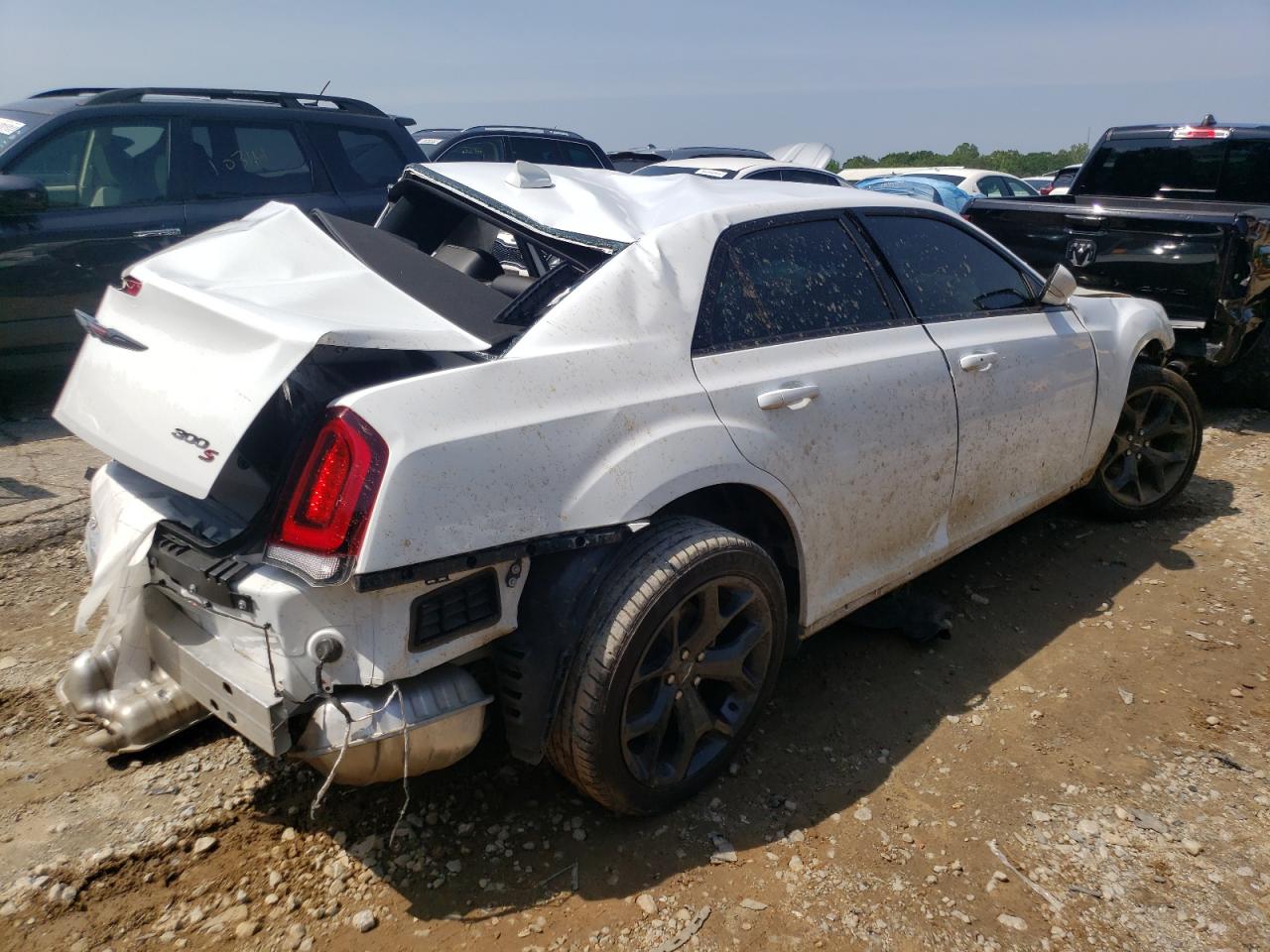 Photo 4 from auction – 2021 CHRYSLER 300 S with VIN 2C3CCABG6MH554637