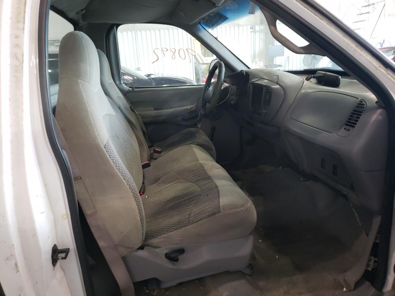 Photo 5 from auction – 1997 FORD F150 with VIN 1FTEF17W5VKD72059