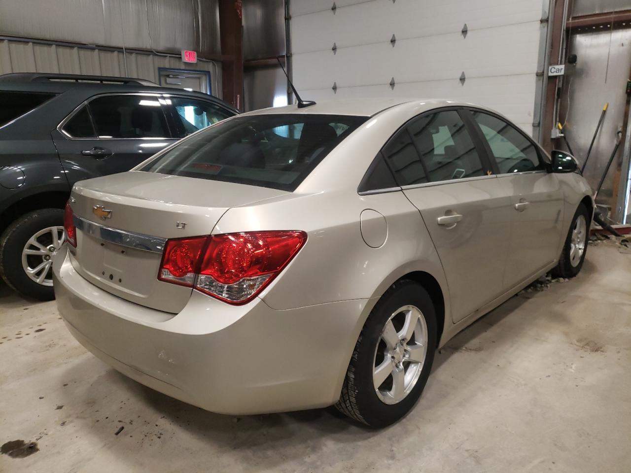 Photo 4 from auction – 2014 CHEVROLET CRUZE LT with VIN 1G1PC5SB4E7295063