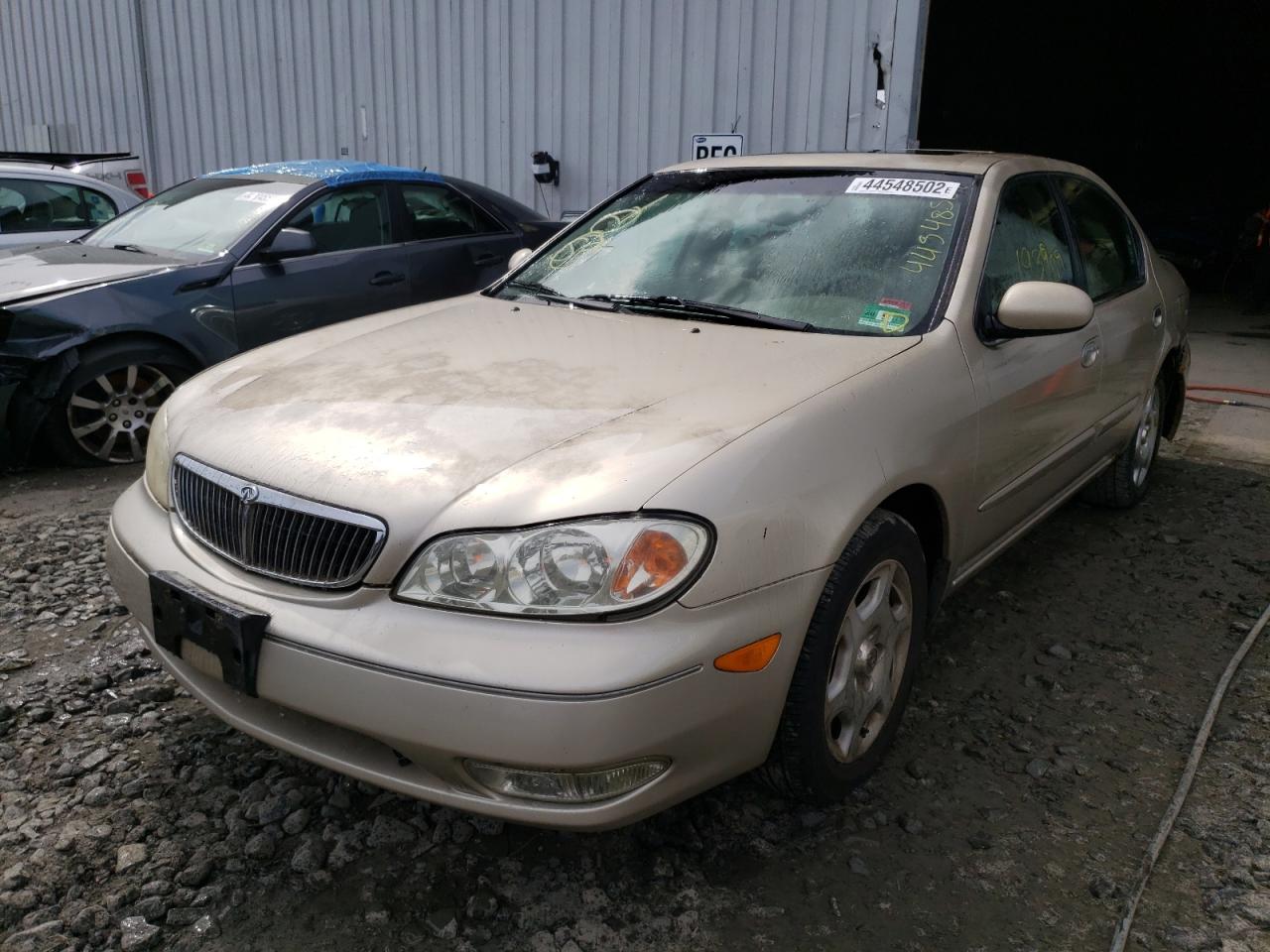 Photo 2 from auction – 2000 INFINITI I30 with VIN JNKCA31A2YT102119
