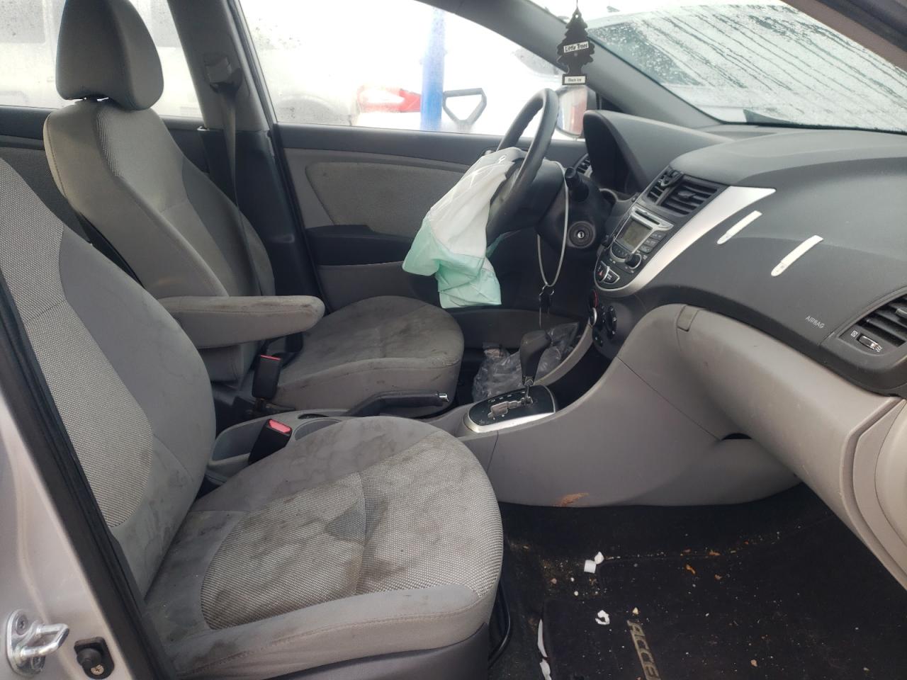 Photo 5 from auction – 2012 HYUNDAI ACCENT GLS with VIN KMHCT4AE2CU184422