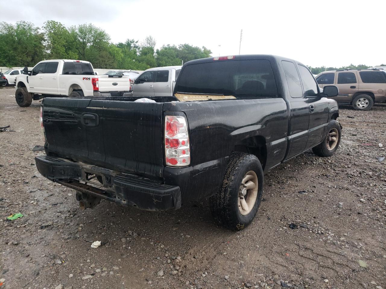 صورة رقم 4 من المزاد - 2003 GMC NEW SIERRA مع VIN 2GTEC19T331100666