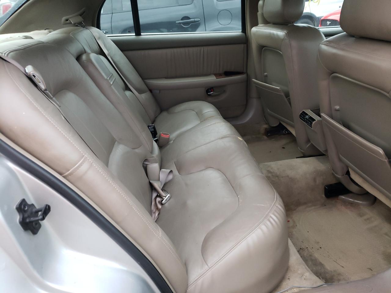 Photo 6 from auction – 2000 BUICK PARK AVENU with VIN 1G4CW52K4Y4193857