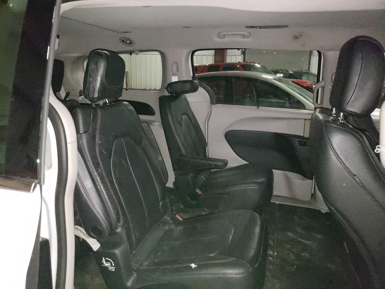 Photo 6 from auction – 2020 CHRYSLER PACIFICA T with VIN 2C4RC1BG7LR157291