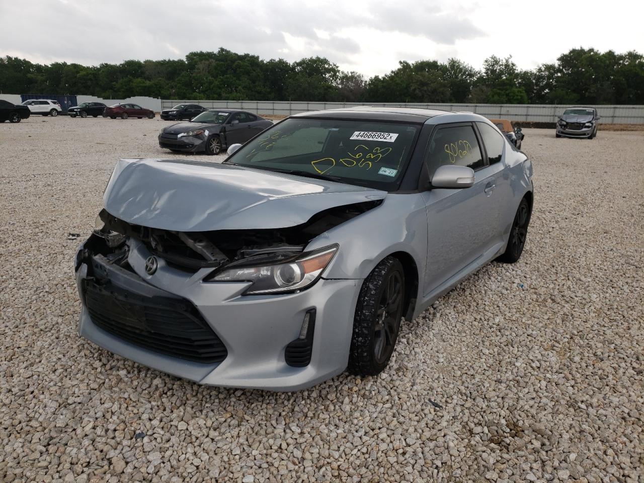 Photo 2 from auction – 2014 TOYOTA SCION TC with VIN JTKJF5C76E3067533