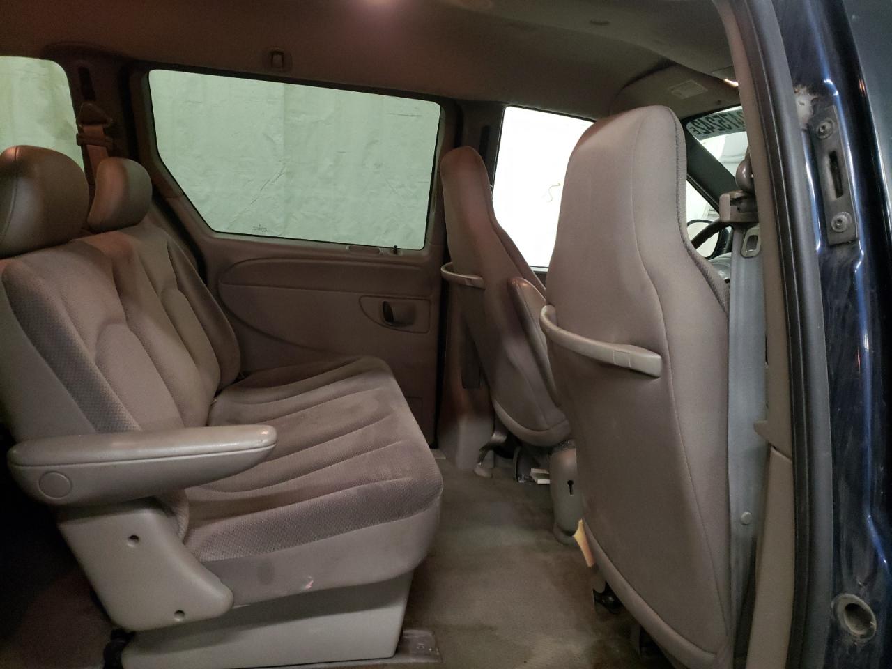 Photo 6 from auction – 2002 DODGE CARAVAN SE with VIN 1B4GP25352B742049