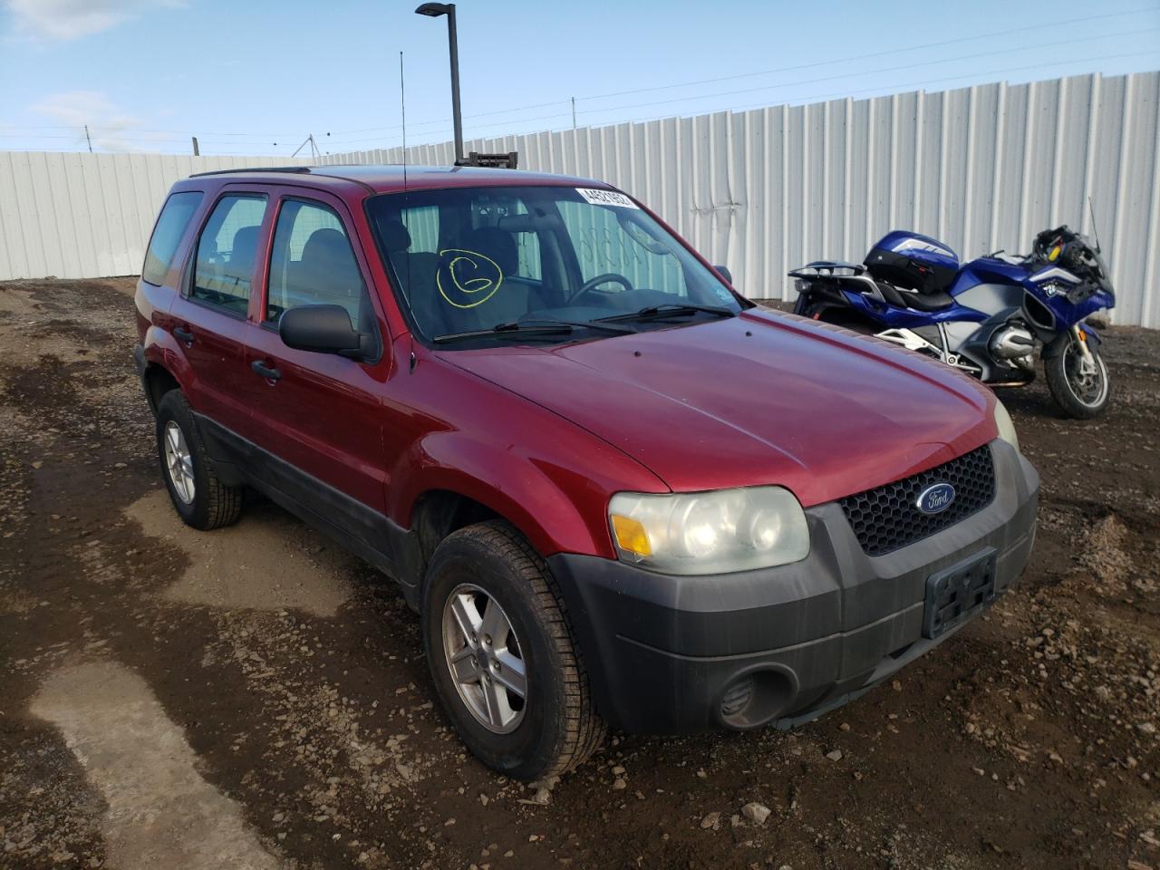 FORD ESCAPE XLS 2005 with VIN 1FMYU02Z15KB62388 - Photo from auction