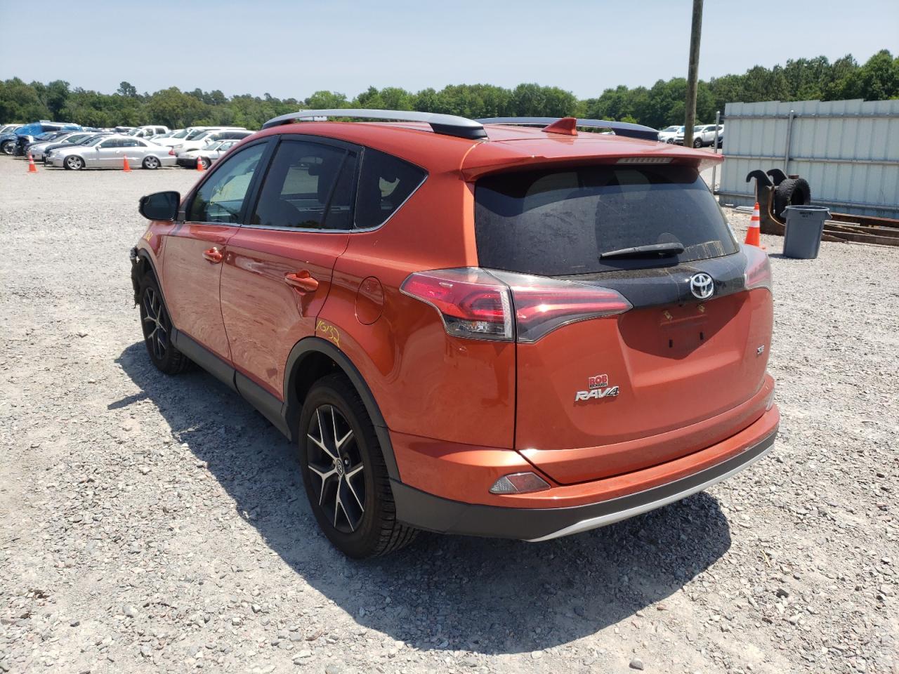 Photo 3 from auction – 2016 TOYOTA RAV4 SE with VIN 2T3NFREV5GW275771