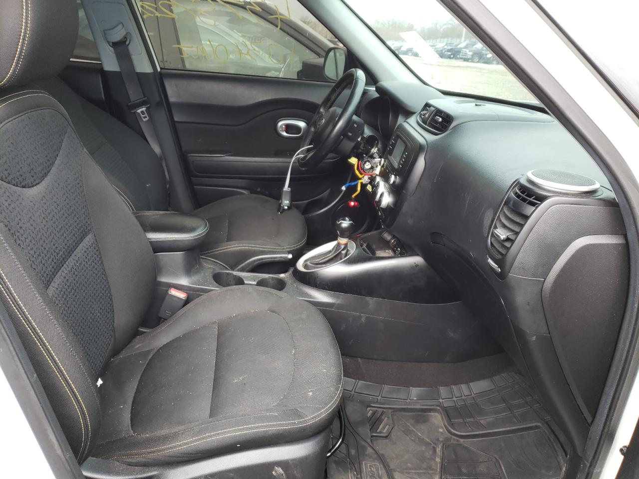 Photo 5 from auction – 2016 KIA SOUL + with VIN KNDJP3A58G7297922