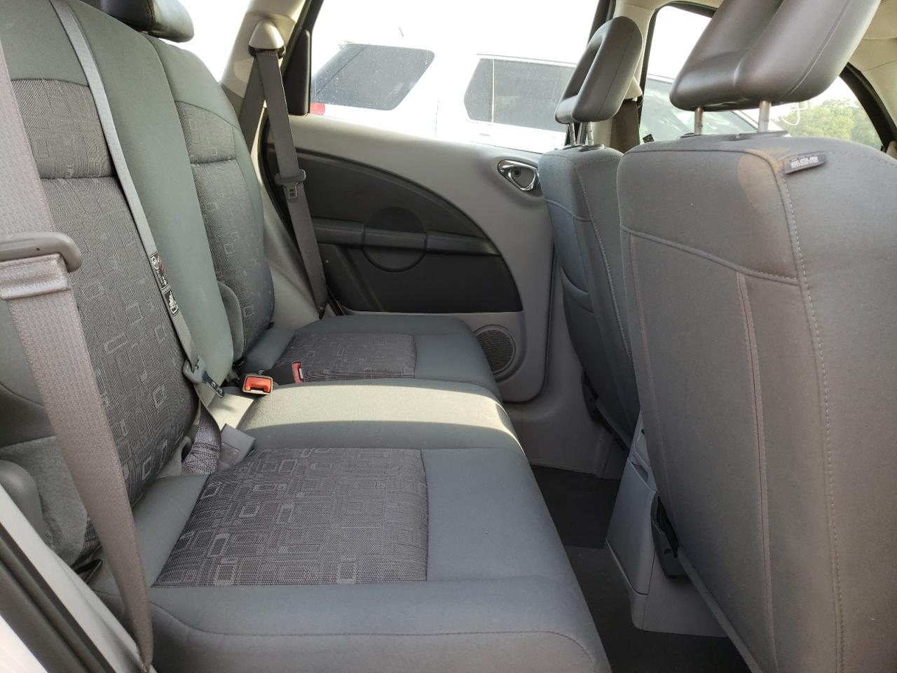 Photo 6 from auction – 2008 CHRYSLER PT CRUISER with VIN 3A8FY48B08T162282